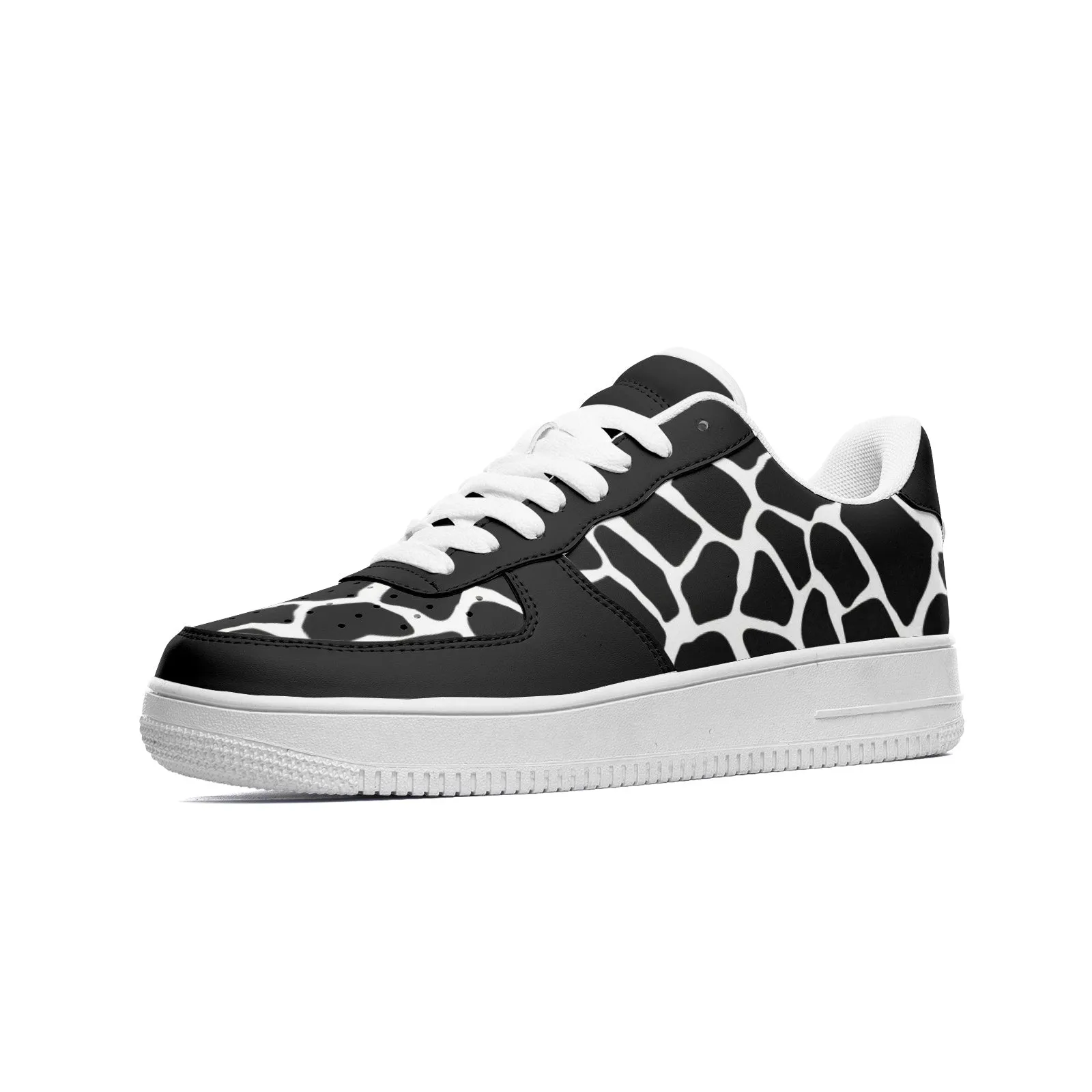 Black & White Giraffe Unisex Low Top Leather Sneakers