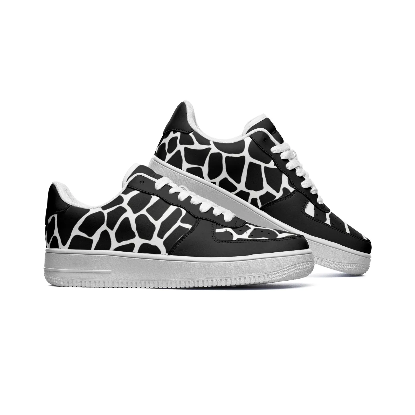 Black & White Giraffe Unisex Low Top Leather Sneakers