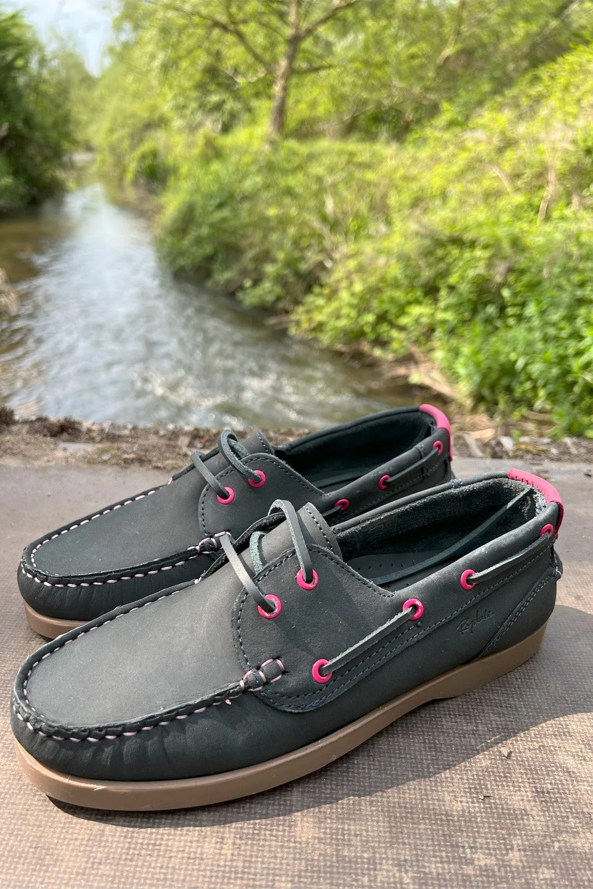 Ladies Leather Deck Shoes - Reighton