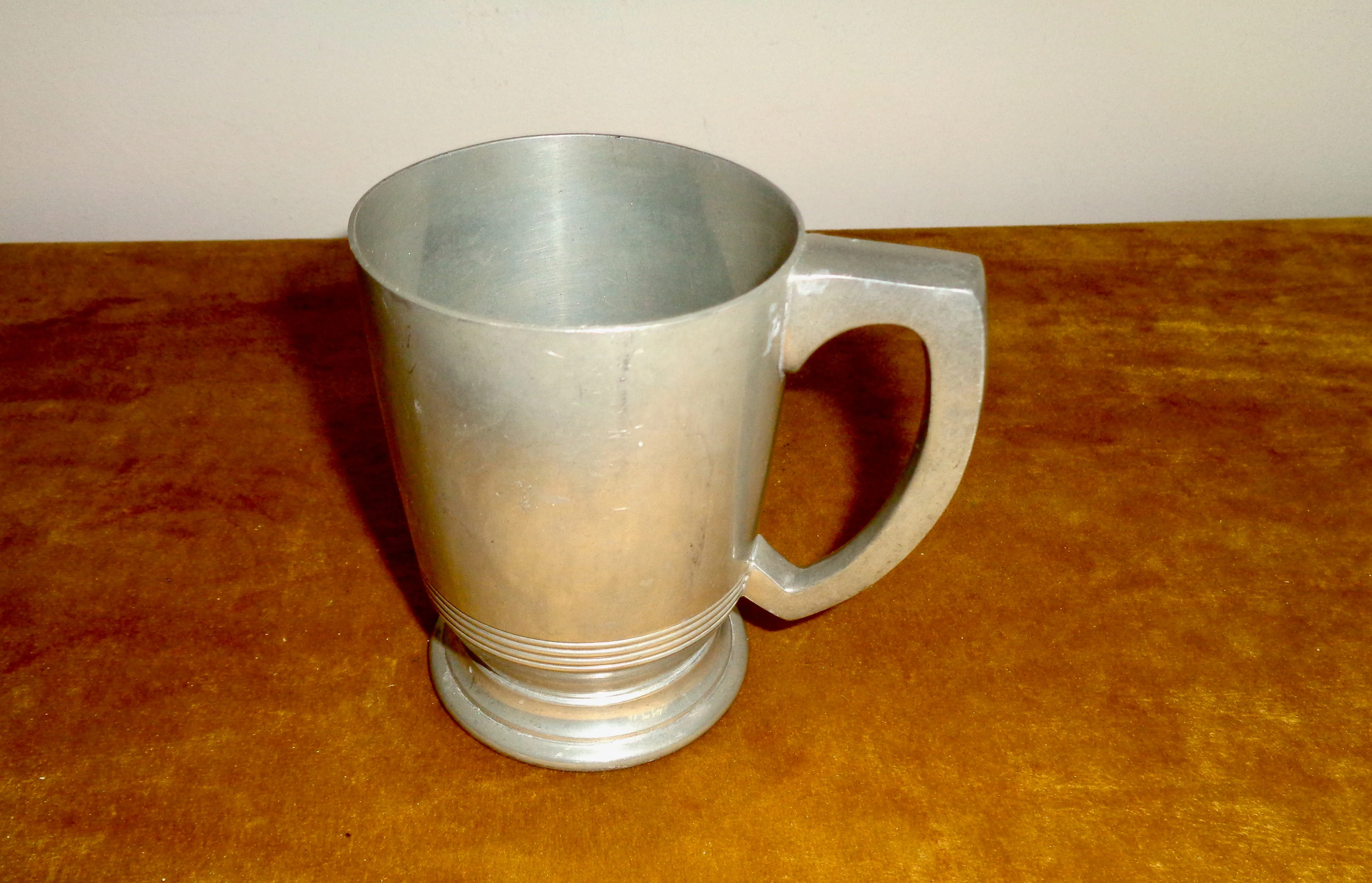 Vintage Walker and Hall Howard Pewter 1/2 Pint Tankard 1227P