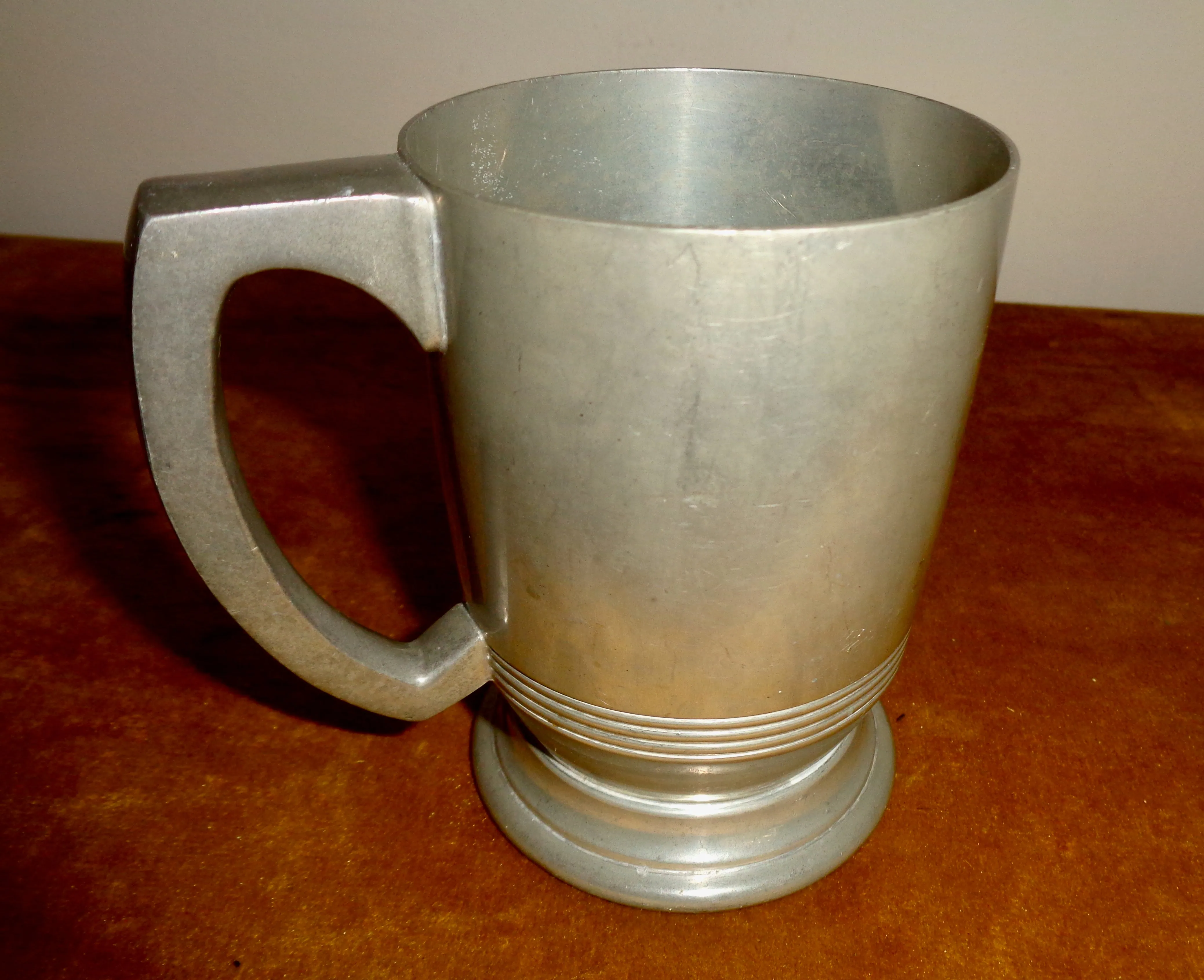 Vintage Walker and Hall Howard Pewter 1/2 Pint Tankard 1227P