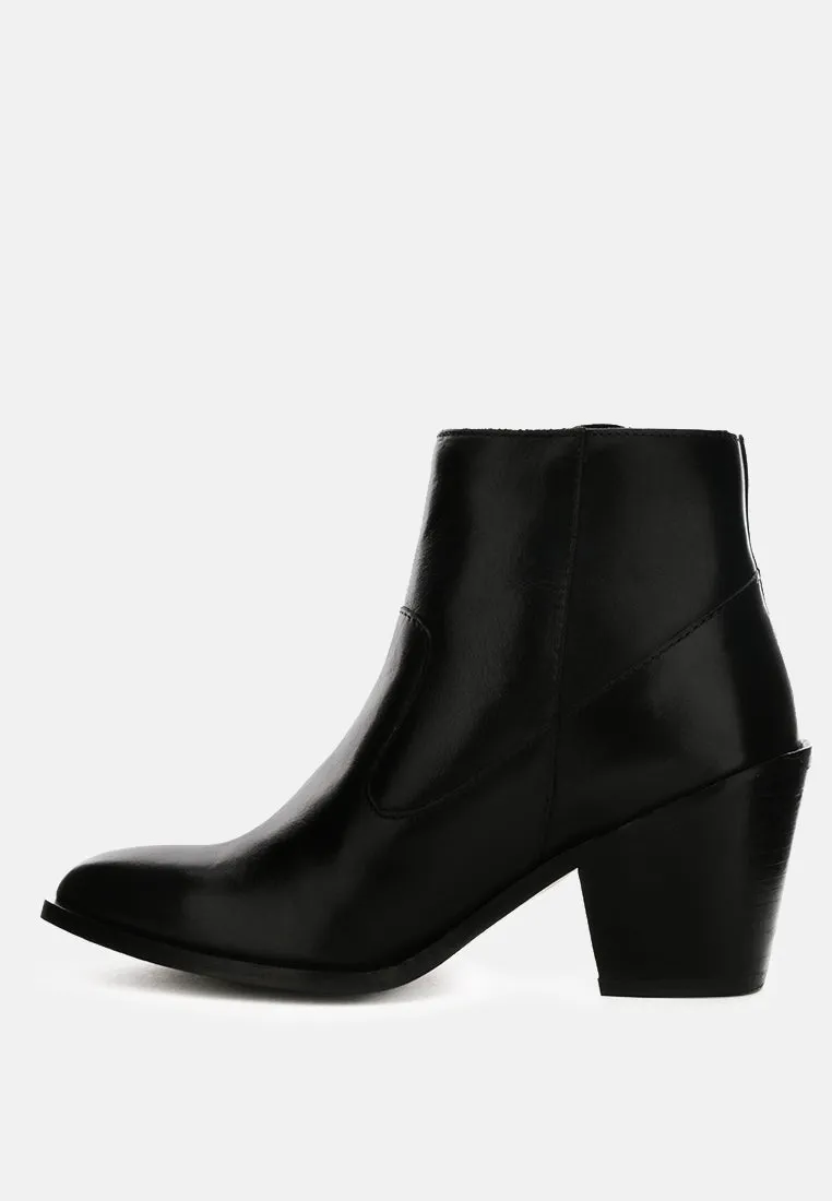 VIVIANA Black Ankle Boots with Zipper