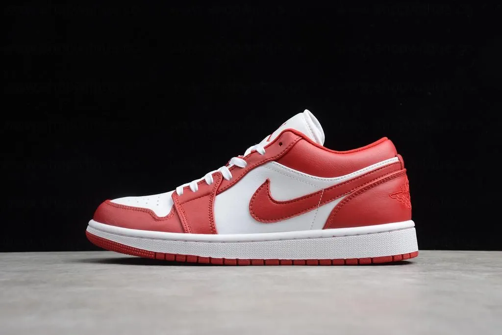 WMNS Air Jordan 1 AJ1 Low - Gym Red