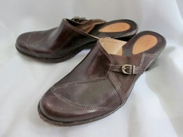 Womens CLARKS ARTISAN Clog Leather Shoe Slip on Loafer Mules 8 BROWN Buckle MOC